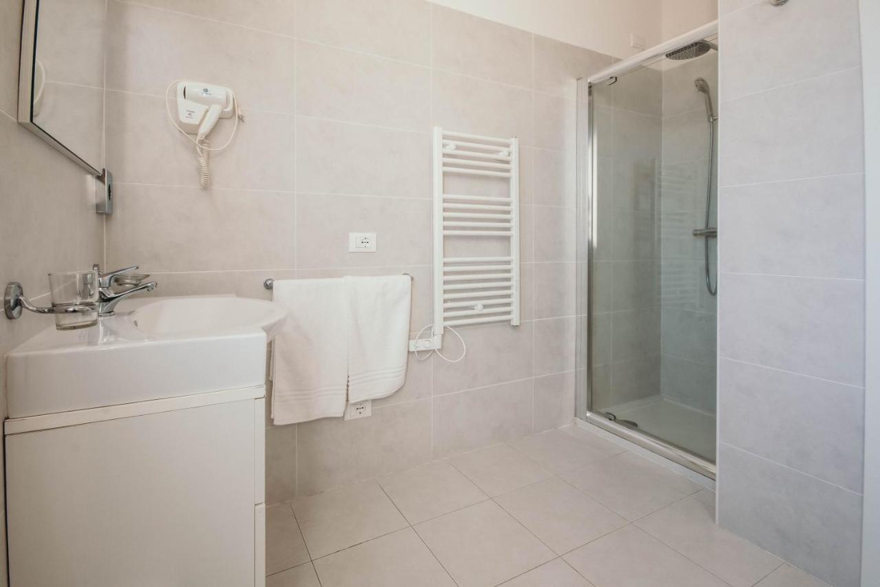Al 13 Rosso - Lakeside Leisure & Business Stresa Exterior foto